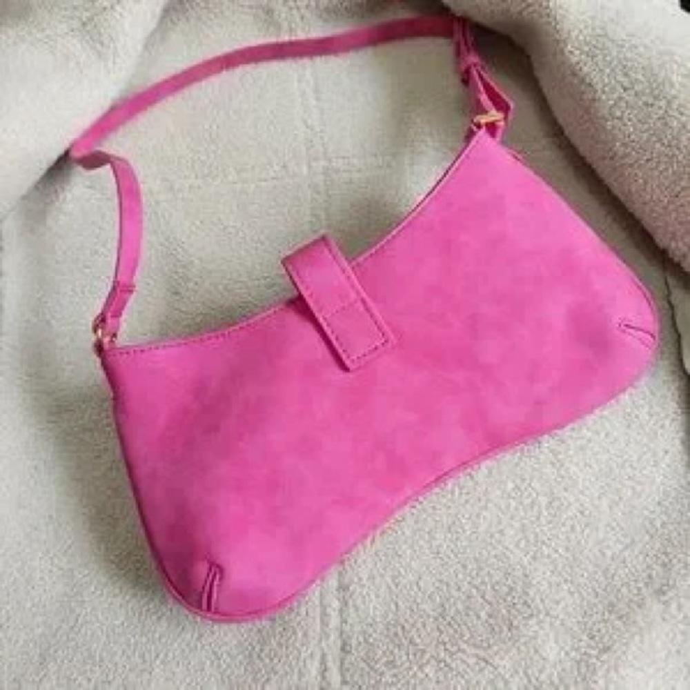 Jacquemus Pink Shoulder Bag - Vibrant Bubblegum Pink Shoulder Purse - Picture 2 of 4